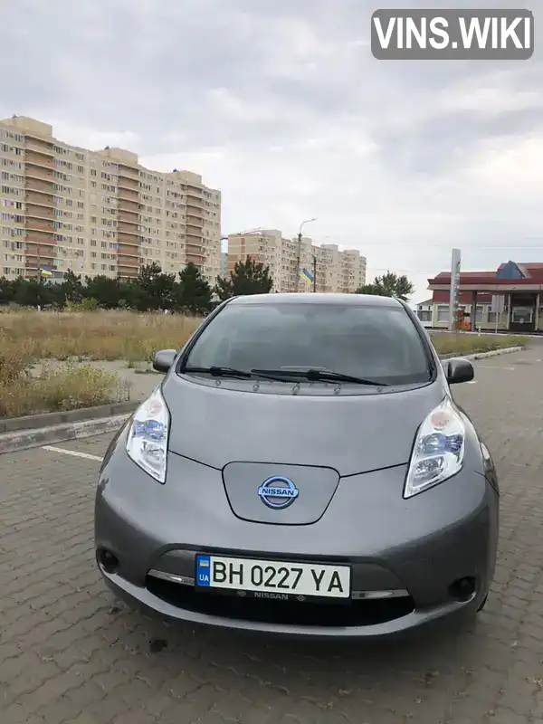 Хетчбек Nissan Leaf 2013 null_content л. Автомат обл. Одеська, Чорноморськ (Іллічівськ) - Фото 1/14