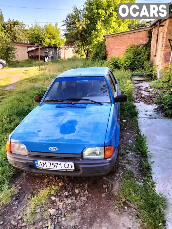 Седан Ford Orion 1986 1.4 л. Ручна / Механіка обл. Житомирська, Бердичів - Фото 1/8