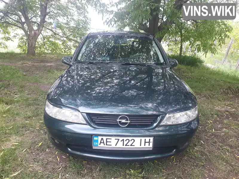 Седан Opel Vectra 1999 1.8 л. Ручна / Механіка обл. Дніпропетровська, Синельникове - Фото 1/4