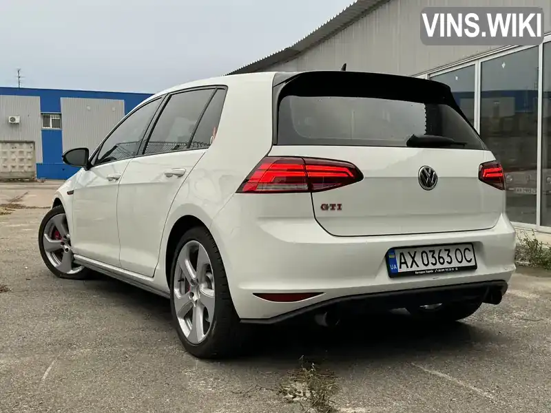 3VW447AU9HM060820 Volkswagen Golf GTI 2017 Хетчбек 2 л. Фото 9