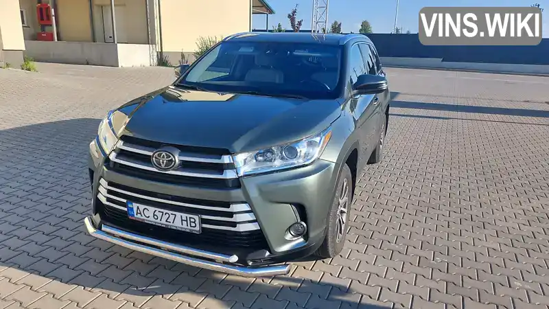 Позашляховик / Кросовер Toyota Highlander 2017 3.5 л. Автомат обл. Волинська, Луцьк - Фото 1/21