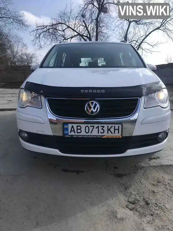 Мінівен Volkswagen Touran 2009 2 л. Ручна / Механіка обл. Вінницька, Гайсин - Фото 1/21