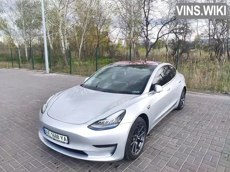 Седан Tesla Model 3 2017 null_content л. Автомат обл. Івано-Франківська, Івано-Франківськ - Фото 1/21