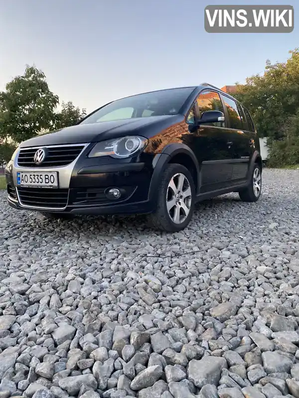 Минивэн Volkswagen Touran 2007 1.9 л. Ручная / Механика обл. Закарпатская, Мукачево - Фото 1/10