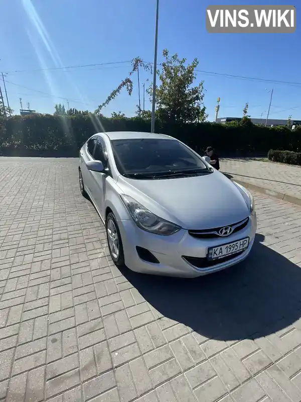 Седан Hyundai Elantra 2011 1.59 л. обл. Киевская, Киев - Фото 1/16