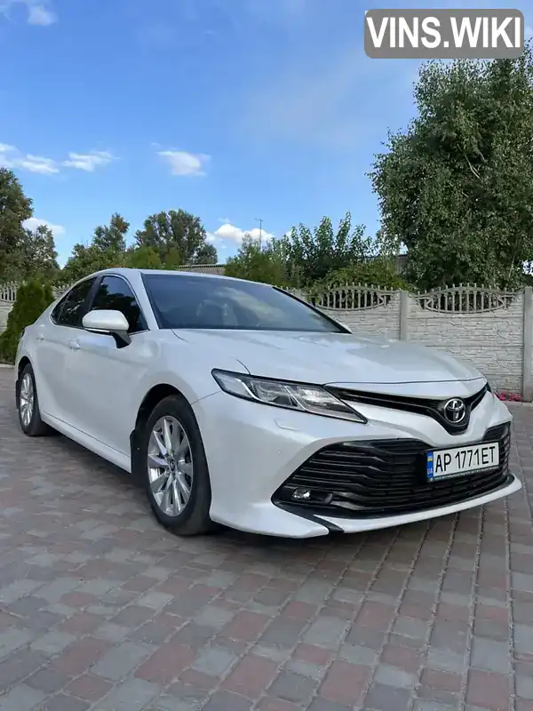 Седан Toyota Camry 2019 2.49 л. Автомат обл. Запорожская, Запорожье - Фото 1/14