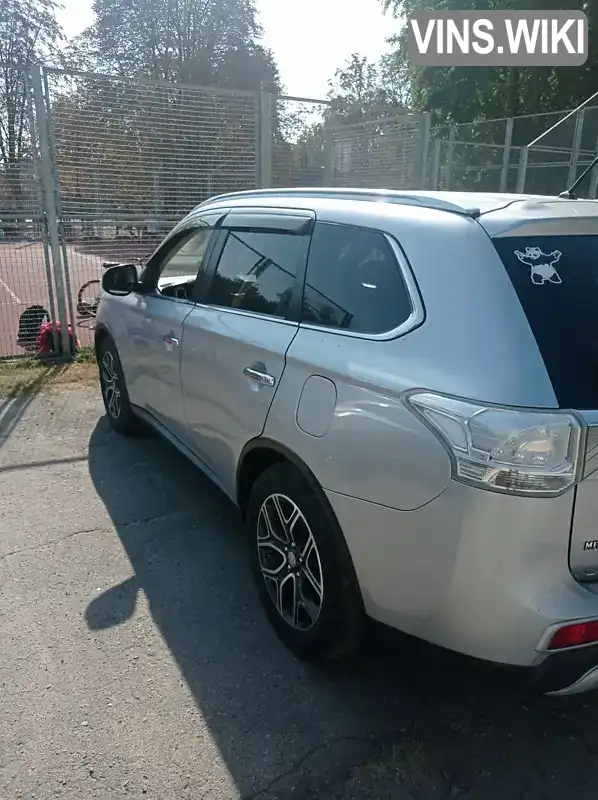 Позашляховик / Кросовер Mitsubishi Outlander 2015 2.27 л. Автомат обл. Черкаська, Кам'янка - Фото 1/17