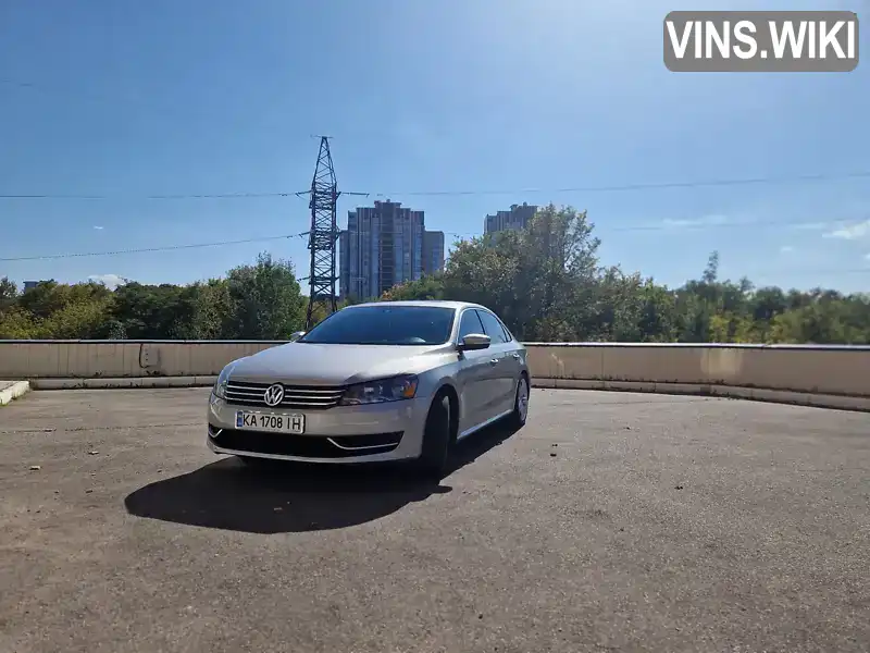 Седан Volkswagen Passat 2014 1.8 л. Автомат обл. Рівненська, Острог - Фото 1/11