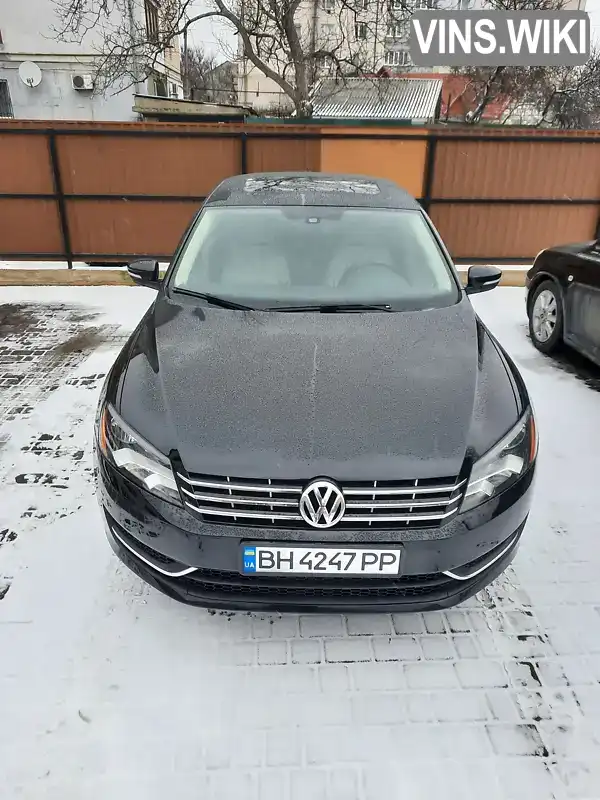 Седан Volkswagen Passat 2012 2 л. Автомат обл. Одеська, Роздільна - Фото 1/11