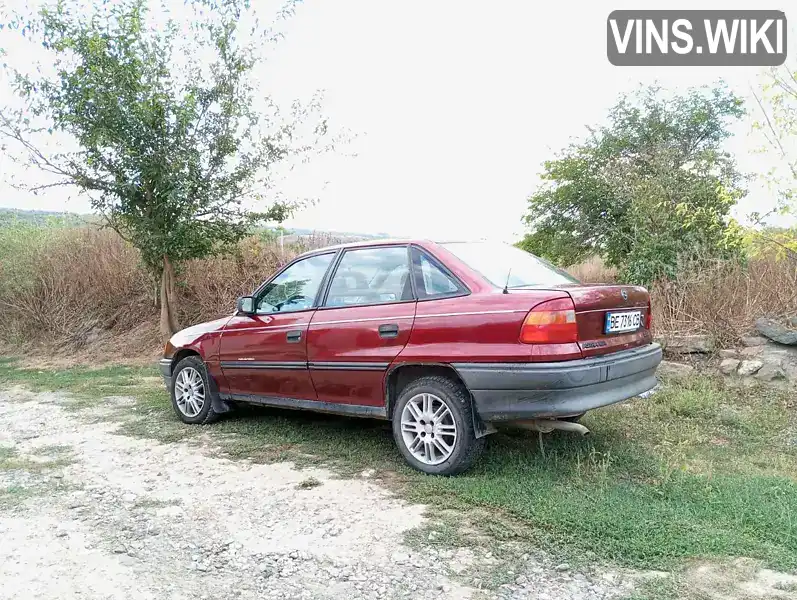 Седан Opel Astra 1992 1.6 л. Ручная / Механика обл. Николаевская, Южноукраинск - Фото 1/10