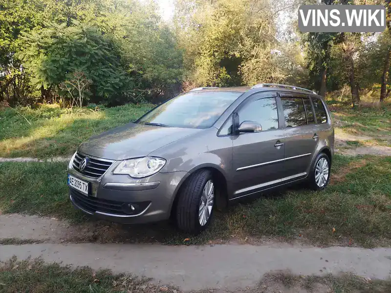 Мінівен Volkswagen Touran 2007 1.4 л. Автомат обл. Дніпропетровська, Кам'янське (Дніпродзержинськ) - Фото 1/17