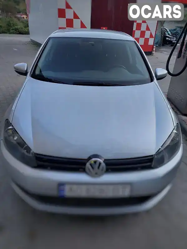 Хетчбек Volkswagen Golf 2011 1.6 л. Ручна / Механіка обл. Закарпатська, Рахів - Фото 1/9