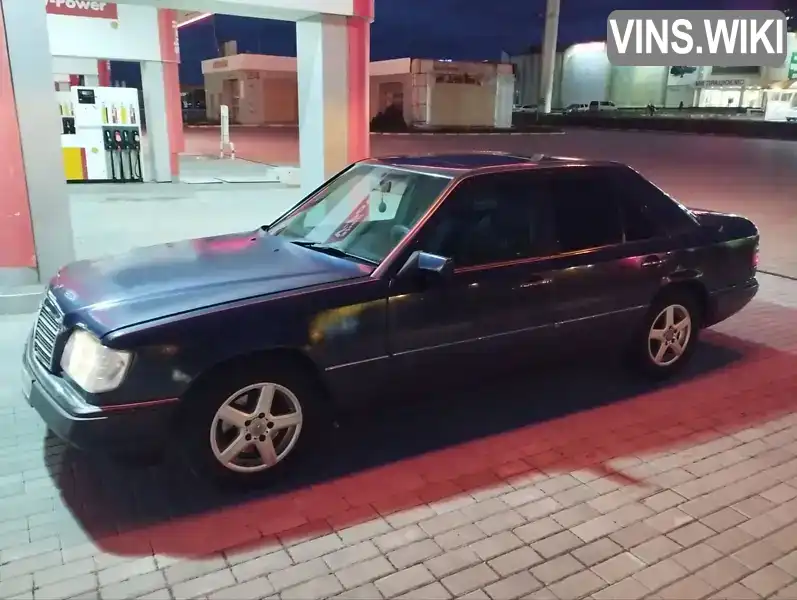 Седан Mercedes-Benz E-Class 1995 2 л. Автомат обл. Харківська, Харків - Фото 1/12