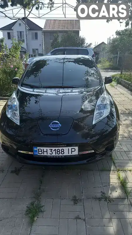 AZE0112260 Nissan Leaf 2014 Хетчбек  Фото 2