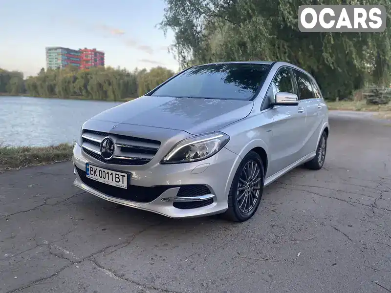 Хетчбек Mercedes-Benz B-Class 2017 null_content л. Автомат обл. Рівненська, Рівне - Фото 1/21