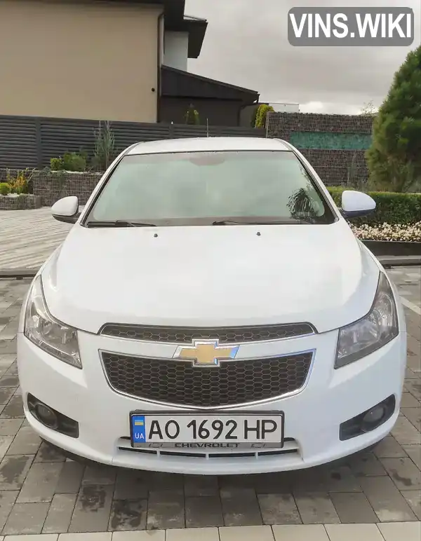 Седан Chevrolet Cruze 2011 1.8 л. Автомат обл. Закарпатская, Ужгород - Фото 1/10