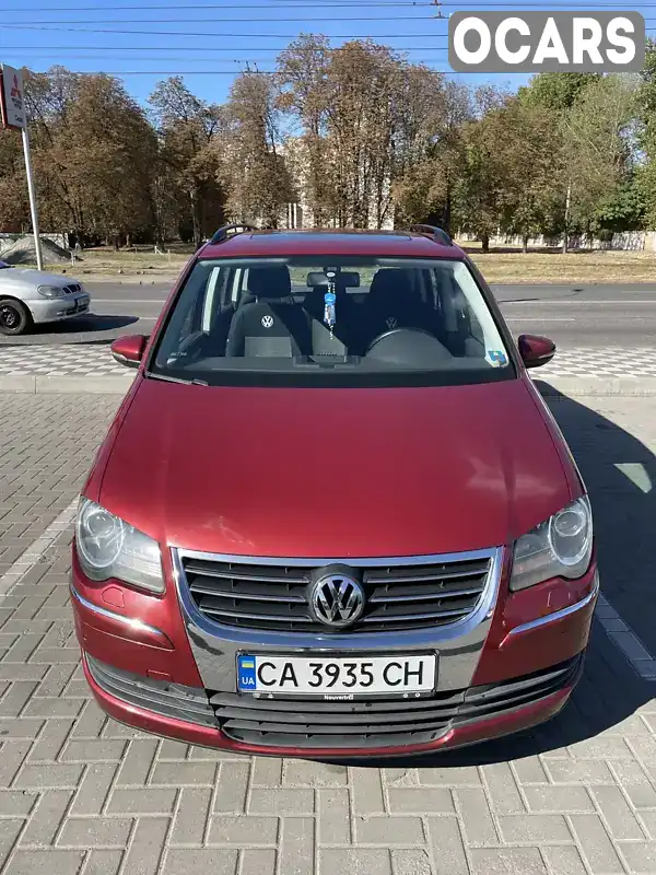 WVGZZZ1TZAW068989 Volkswagen Touran 2010 Минивэн 1.9 л. Фото 2