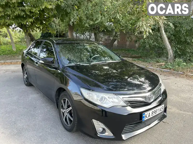 Седан Toyota Camry 2015 2.49 л. обл. Полтавська, Полтава - Фото 1/16