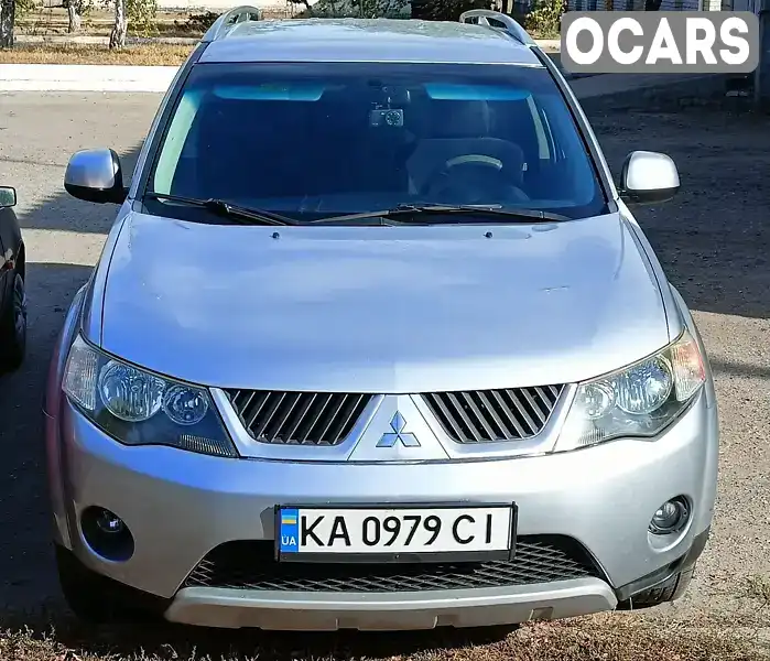 Позашляховик / Кросовер Mitsubishi Outlander 2008 2.18 л. Ручна / Механіка обл. Кіровоградська, Світловодськ - Фото 1/11