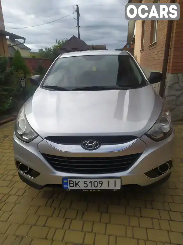 Позашляховик / Кросовер Hyundai ix35 2010 2 л. Ручна / Механіка обл. Рівненська, Березне - Фото 1/11