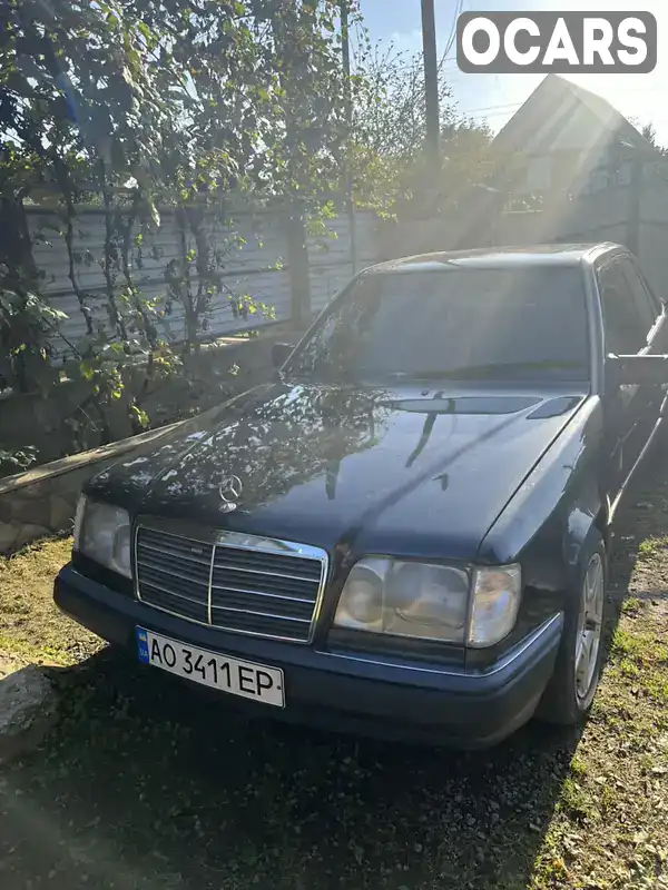 WDB1240211B516731 Mercedes-Benz E-Class 1992 Седан 3 л. Фото 2