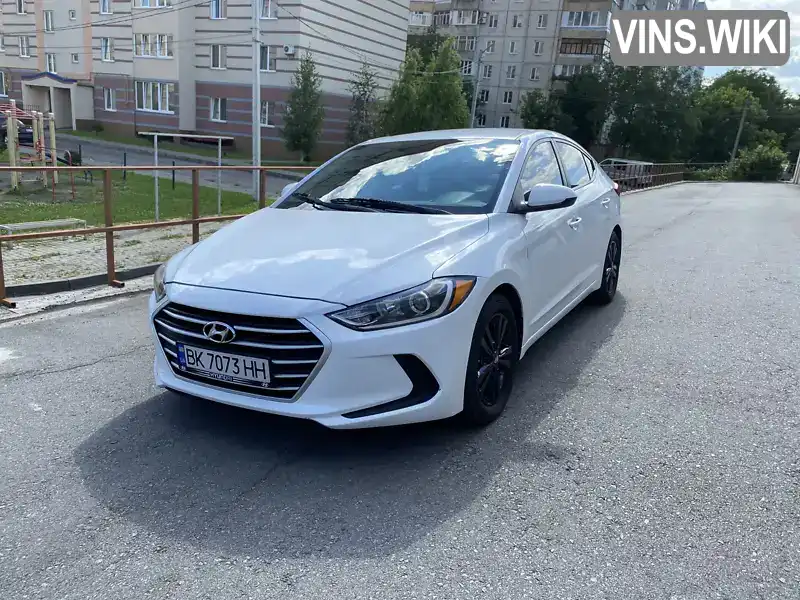 Седан Hyundai Elantra 2017 2 л. Автомат обл. Ровенская, Ровно - Фото 1/21