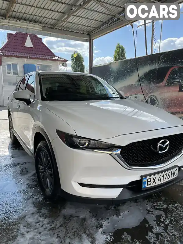 Позашляховик / Кросовер Mazda CX-5 2017 2.49 л. обл. Рівненська, Рівне - Фото 1/11