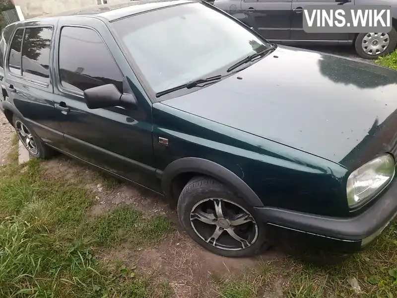 Хетчбек Volkswagen Golf 1995 1.4 л. Ручна / Механіка обл. Чернівецька, Чернівці - Фото 1/11