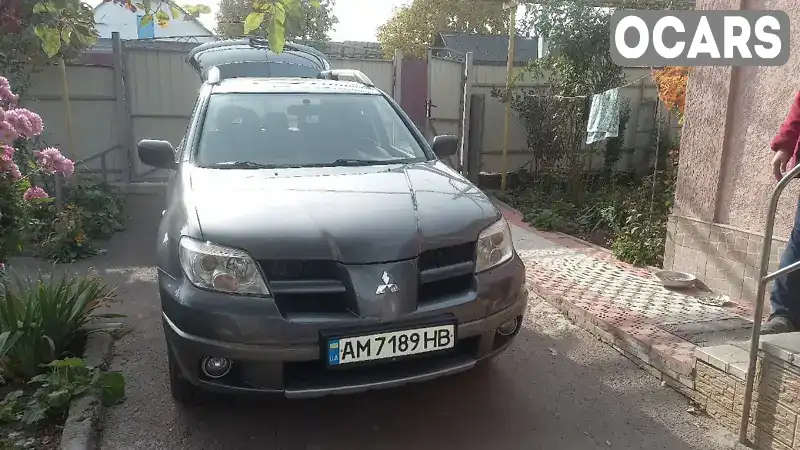 Позашляховик / Кросовер Mitsubishi Outlander 2007 2 л. Ручна / Механіка обл. Житомирська, Коростень - Фото 1/9