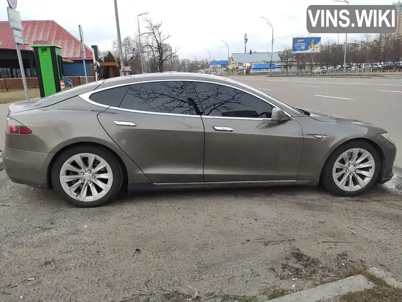 Лифтбек Tesla Model S 2015 null_content л. Автомат обл. Киевская, Киев - Фото 1/7