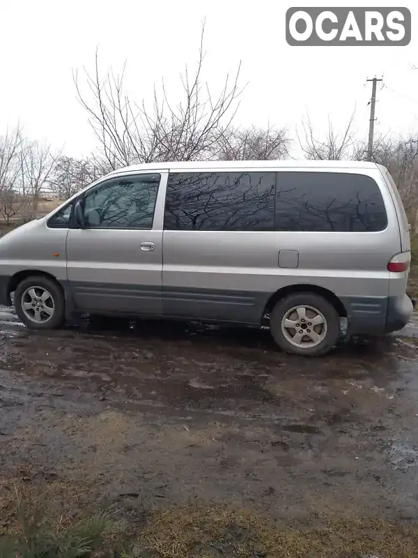 Мінівен Hyundai H-1 2005 2.5 л. Ручна / Механіка обл. Полтавська, Полтава - Фото 1/8