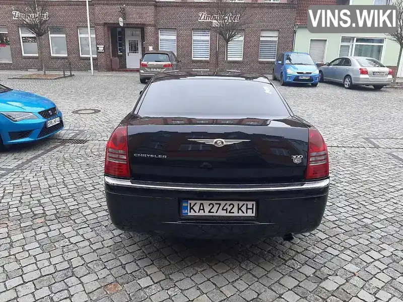 1C3H8B3G66Y102207 Chrysler 300C 2005 Седан 3.5 л. Фото 7