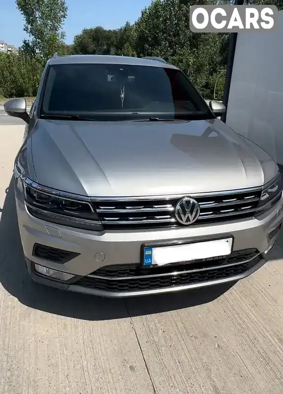 Внедорожник / Кроссовер Volkswagen Tiguan 2017 2 л. Автомат обл. Кировоградская, Кропивницкий (Кировоград) - Фото 1/12