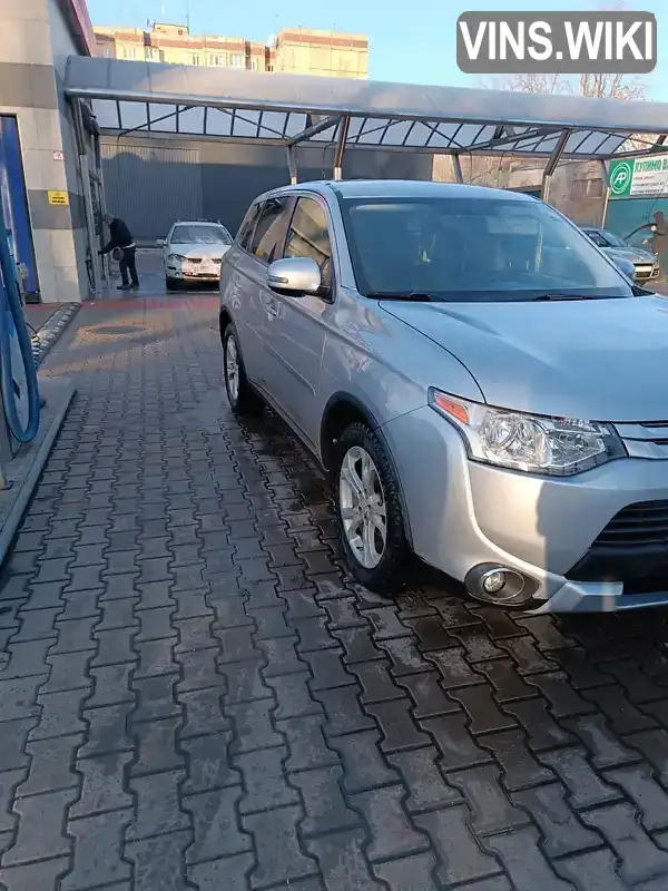 Позашляховик / Кросовер Mitsubishi Outlander 2014 2.36 л. Варіатор обл. Дніпропетровська, Кривий Ріг - Фото 1/19