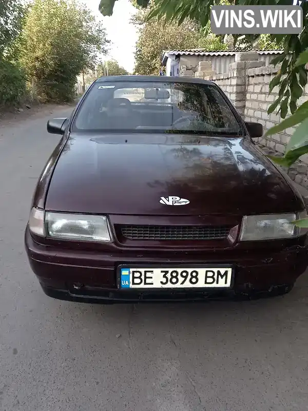 Лифтбек Opel Vectra 1989 2 л. Ручная / Механика обл. Николаевская, Веселиново - Фото 1/4