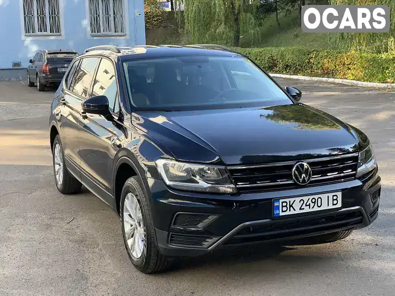 Внедорожник / Кроссовер Volkswagen Tiguan 2020 1.98 л. Автомат обл. Ровенская, Ровно - Фото 1/21