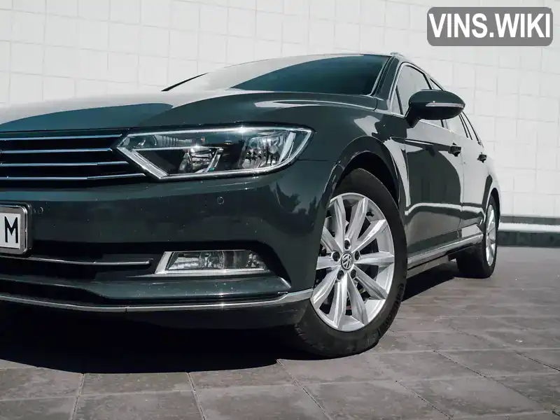 WVWZZZ3CZJE052258 Volkswagen Passat 2017 Універсал 2 л. Фото 2