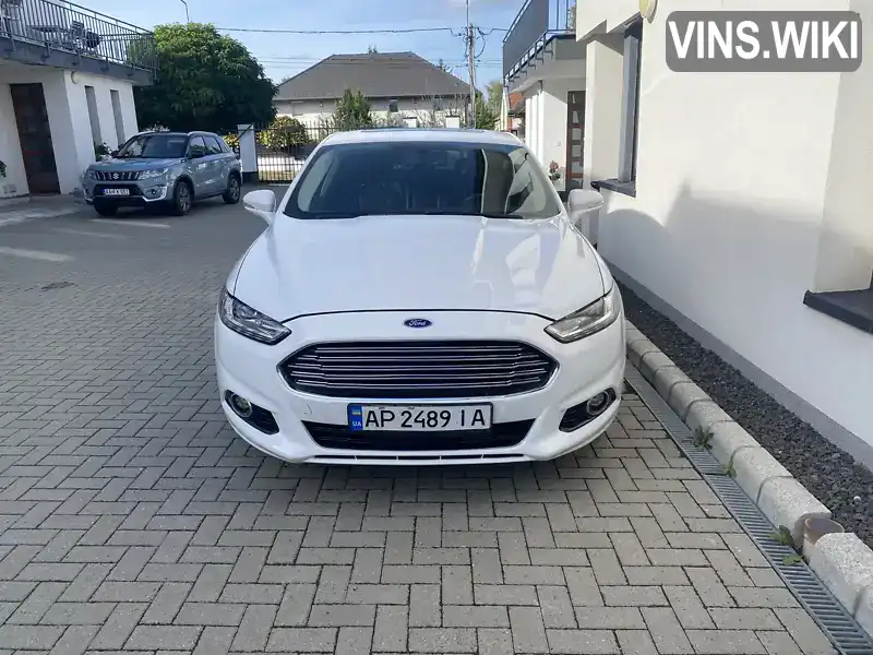 Седан Ford Fusion 2015 2 л. Автомат обл. Закарпатська, Ужгород - Фото 1/8