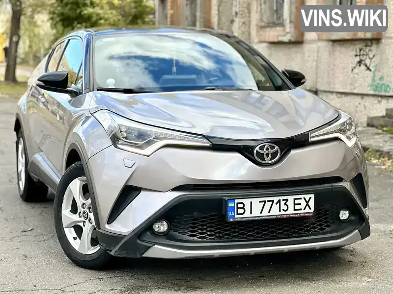 Внедорожник / Кроссовер Toyota C-HR 2016 1.2 л. Вариатор обл. Полтавская, Горишние Плавни (Комсомольск) - Фото 1/21