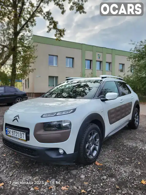 Позашляховик / Кросовер Citroen C4 Cactus 2017 1.56 л. Робот обл. Рівненська, Рівне - Фото 1/11