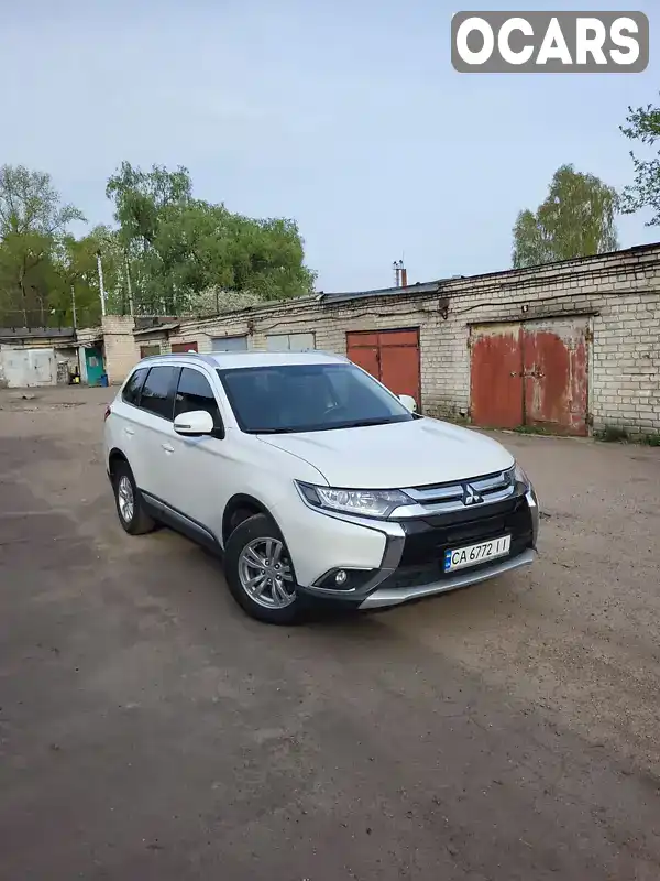 Позашляховик / Кросовер Mitsubishi Outlander 2018 2 л. Варіатор обл. Черкаська, Черкаси - Фото 1/13