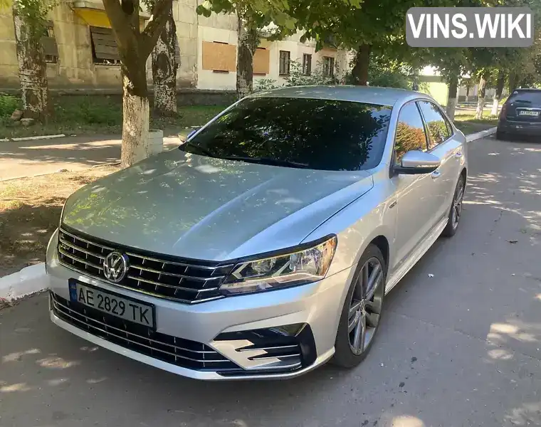 Седан Volkswagen Passat 2018 1.98 л. Автомат обл. Донецкая, Покровск (Красноармейск) - Фото 1/9