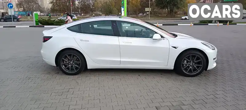 Седан Tesla Model 3 2019 null_content л. Автомат обл. Киевская, Киев - Фото 1/21