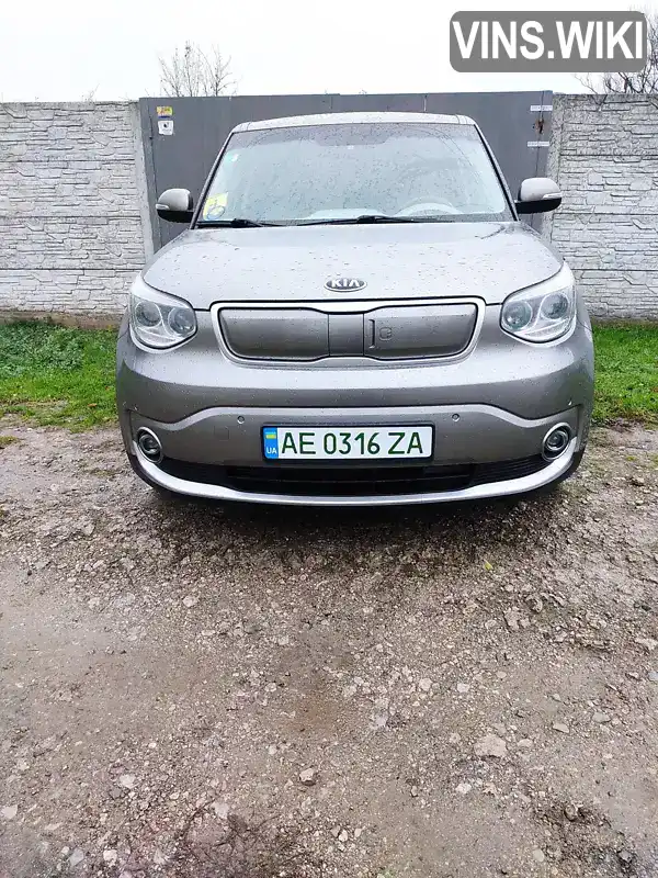 Внедорожник / Кроссовер Kia Soul 2015 null_content л. Автомат обл. Днепропетровская, Днепр (Днепропетровск) - Фото 1/5