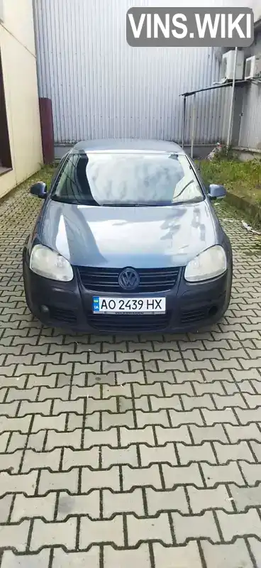 Седан Volkswagen Jetta 2005 1.6 л. Ручна / Механіка обл. Закарпатська, Ужгород - Фото 1/10