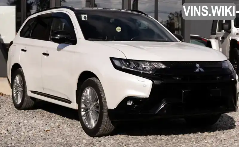 Позашляховик / Кросовер Mitsubishi Outlander 2019 2.36 л. Автомат обл. Чернівецька, Чернівці - Фото 1/17