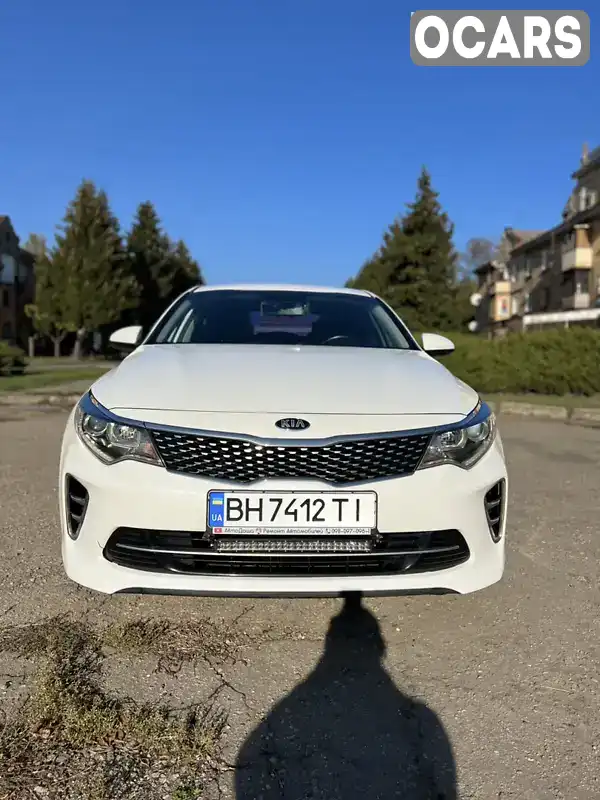 Седан Kia K5 2016 2 л. Типтронік обл. Дніпропетровська, Кривий Ріг - Фото 1/18