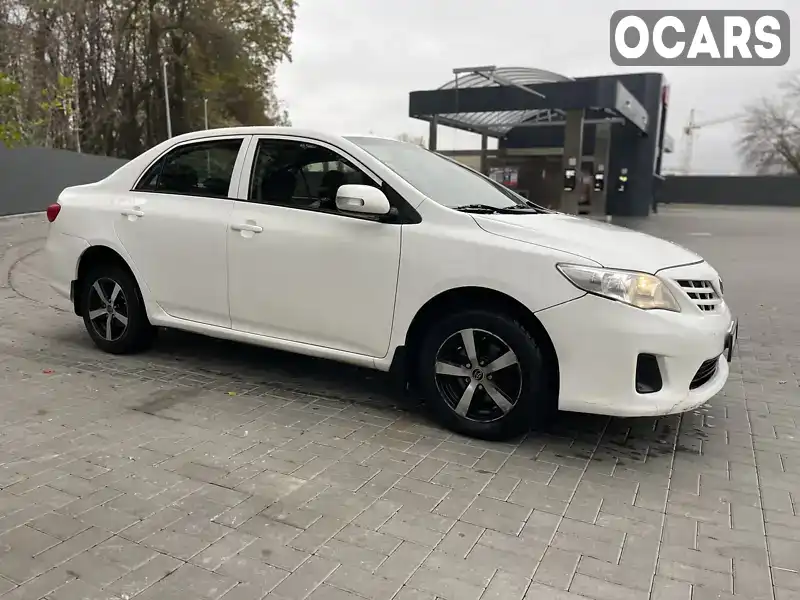 Седан Toyota Corolla 2010 1.3 л. Ручна / Механіка обл. Хмельницька, Хмельницький - Фото 1/21