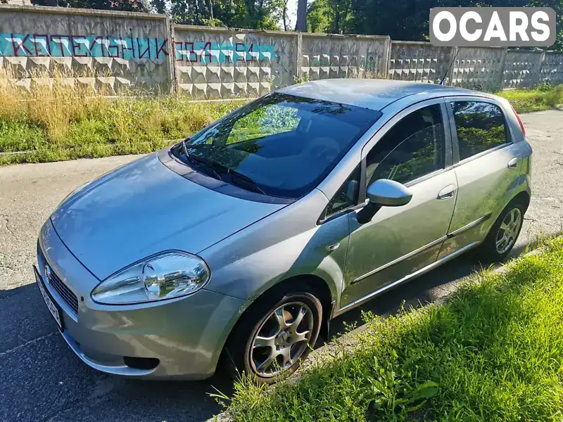 Хетчбек Fiat Grande Punto 2008 1.4 л. Ручна / Механіка обл. Київська, Київ - Фото 1/20