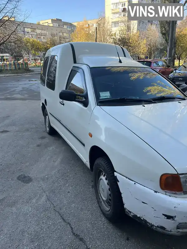 Мінівен Volkswagen Caddy 2003 1.4 л. Ручна / Механіка обл. Кіровоградська, Кропивницький (Кіровоград) - Фото 1/8